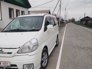 2002 Nissan Serena II (C24), белый, 950000 рублей, вид 1