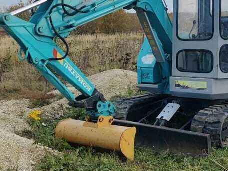 2015 Komatsu PC38, жёлтый, 2200000 рублей, вид 1