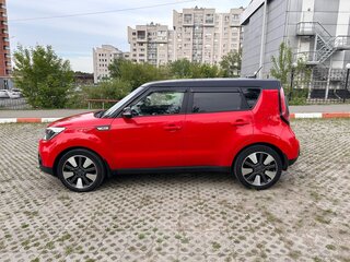 2018 Kia Soul II Рестайлинг, красный, 1400000 рублей, вид 3