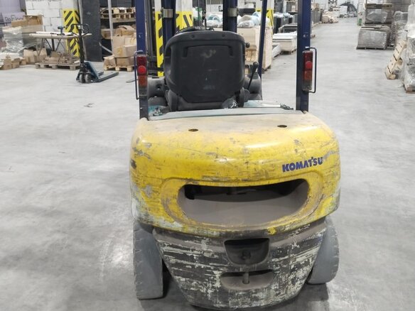 2002 Komatsu FD25, жёлтый, 950000 рублей - вид 3
