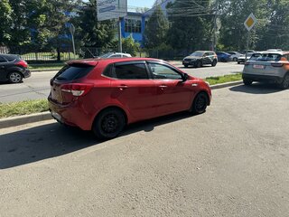 2017 Kia Rio III Рестайлинг, красный, 770000 рублей, вид 3