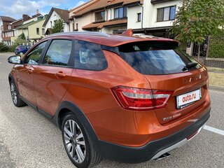 2018 Lada (ВАЗ) Vesta SW Cross I, оранжевый, 995000 рублей, вид 4