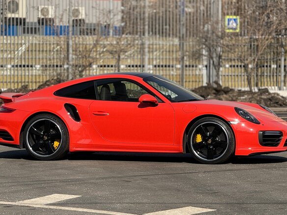 2016 Porsche 911 Turbo S VII (991) Рестайлинг, оранжевый - вид 3