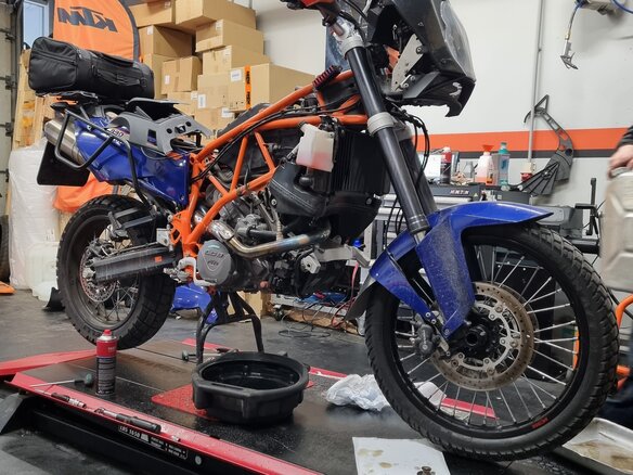 2012 KTM 990 Adventure, синий, 1219040 рублей - вид 3