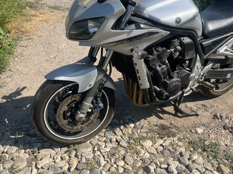 2003 Yamaha FZS1000 Fazer, серый, 300000 рублей, вид 3