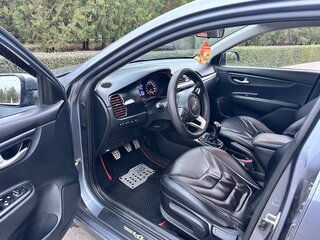 2017 Kia Rio IV, серый, 1040000 рублей, вид 5