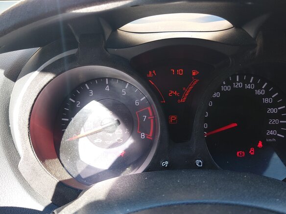 2013 Nissan Juke I, белый, 1400000 рублей - вид 11