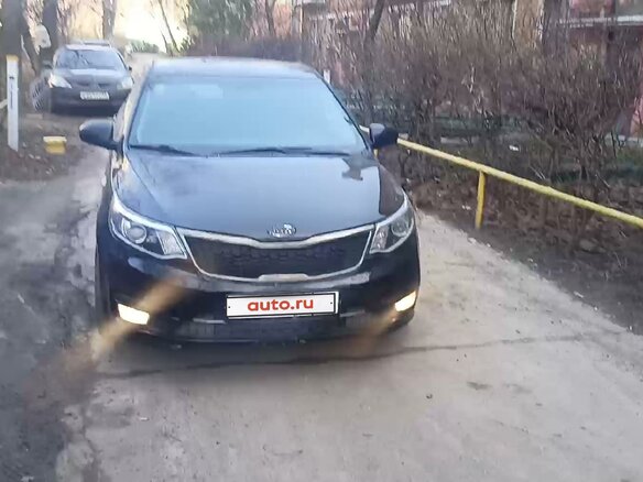 2015 Kia Rio III Рестайлинг, чёрный, 950000 рублей
