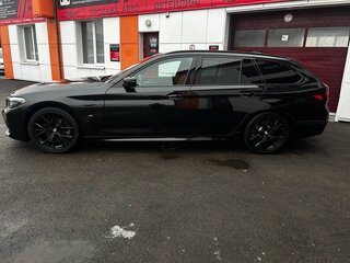 2020 BMW 5 серии 520d xDrive VII (G30/G31/G38) Рестайлинг, чёрный, 3425000 рублей, вид 4