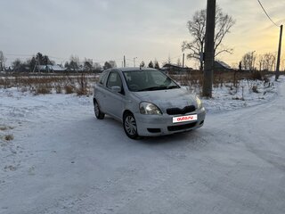 2002 Toyota Vitz I (P10), серый, 380000 рублей, вид 2