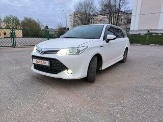 2017 Toyota Corolla Fielder XI (E160, E170) Рестайлинг 2, белый, 1725000 рублей, вид 3
