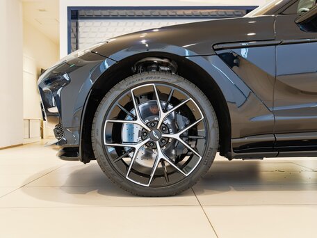2025 Aston Martin DBX707 I, чёрный, 27500000 рублей, вид 4