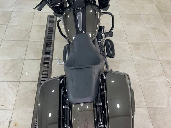 2020 Harley-Davidson Road Glide Special, коричневый, 3000000 рублей - вид 14