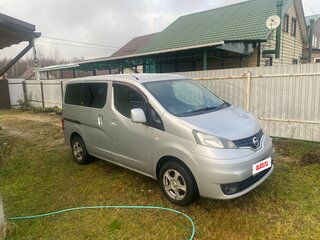 2011 Nissan NV200, серебристый, 1350000 рублей, вид 2