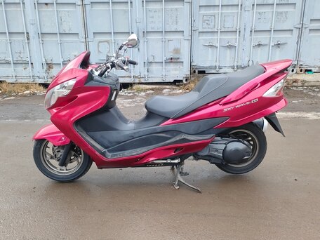 2010 Suzuki Burgman (SkyWave) 250, красный, 199000 рублей, вид 2