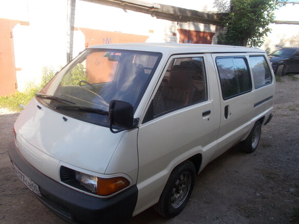 1991 Toyota TownAce, белый