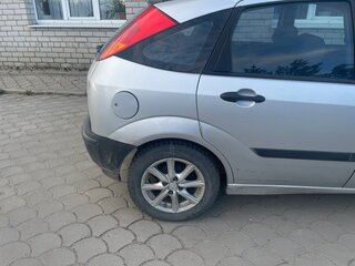 2003 Ford Focus I Рестайлинг, серебристый, 215000 рублей, вид 2