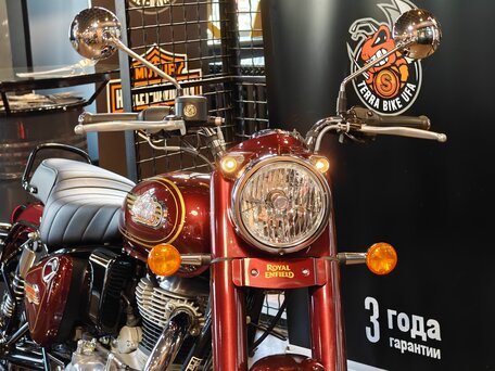 2025 Royal Enfield Bullet 350, красный, 461000 рублей, вид 4