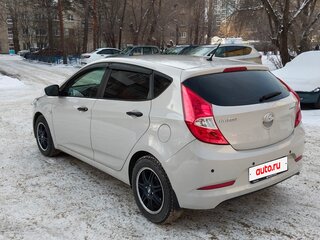 2015 Hyundai Solaris I Рестайлинг, бежевый, 750000 рублей, вид 5