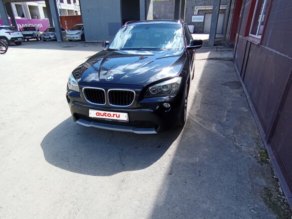 2010 BMW X1 18i I (E84), чёрный, 1330000 рублей - вид 1