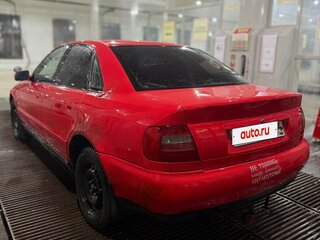 1997 Audi A4 I (B5), красный, 160000 рублей, вид 4