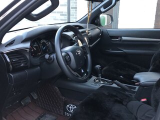 2022 Toyota Hilux VIII Рестайлинг 2, серый, 6000000 рублей, вид 5