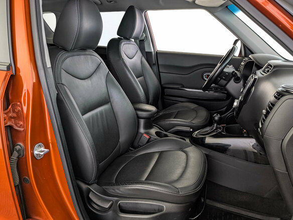 2018 Kia Soul II Рестайлинг, оранжевый - вид 22