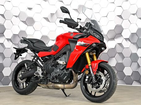 2022 Yamaha Tracer 9, красный, 1499000 рублей, вид 1