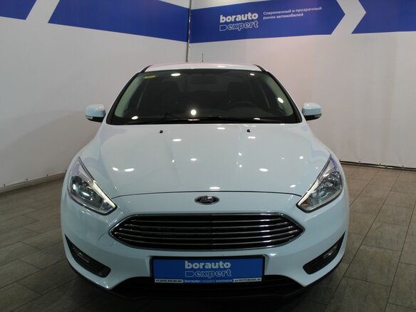 2018 Ford Focus III Рестайлинг, белый - вид 1