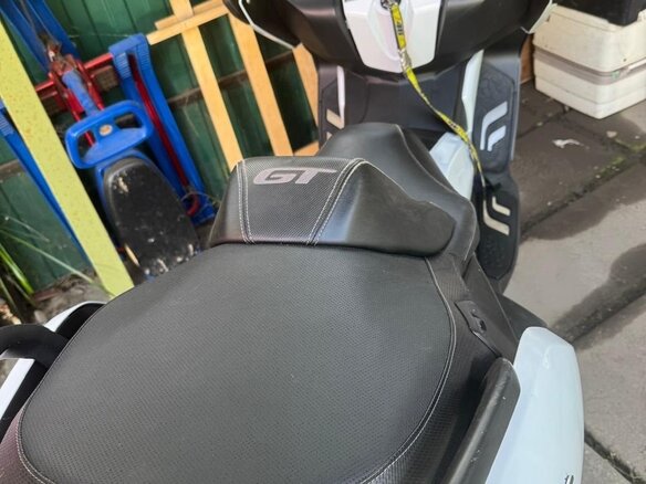 2018 BMW C 650 GT, белый, 700000 рублей - вид 9