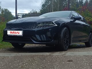 2021 Kia K5 III, синий, 2700000 рублей, вид 4