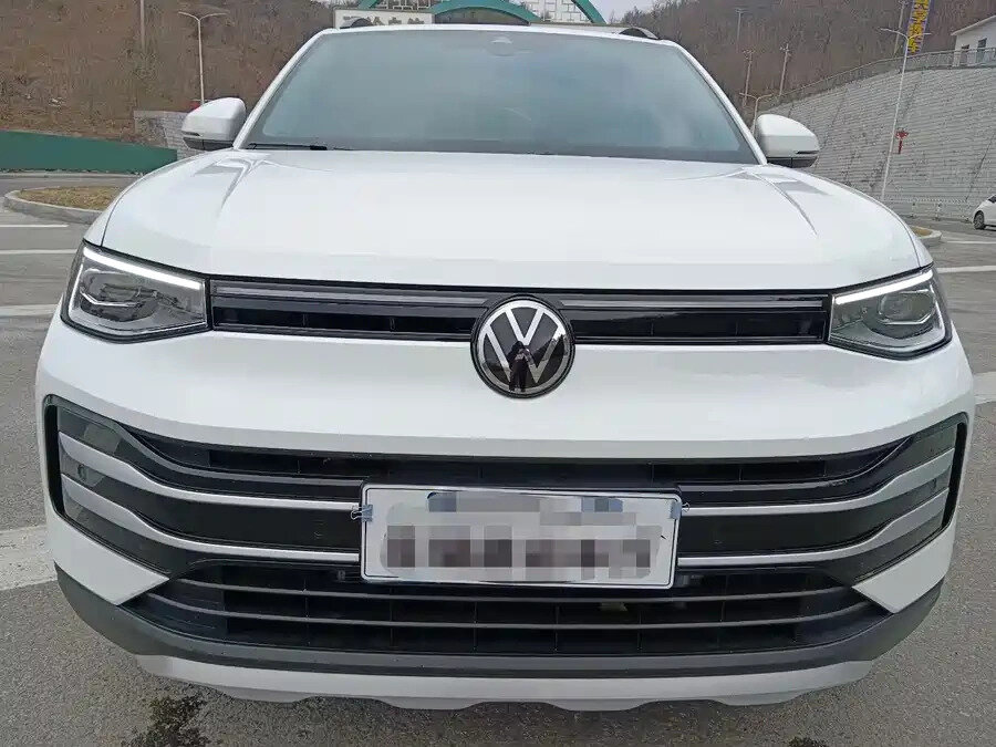 Открыть фотографии: Volkswagen Tharu XR