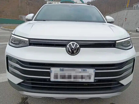 Volkswagen Tharu XR