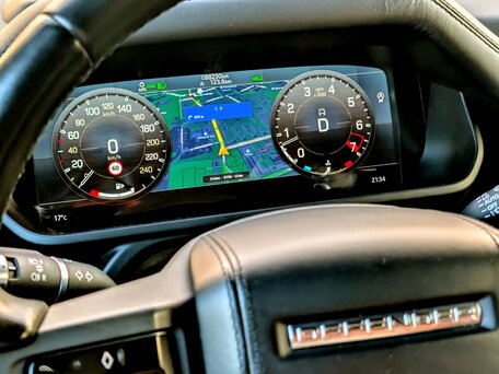 2021 Land Rover Defender 110 II, зелёный, 8490000 рублей, вид 2
