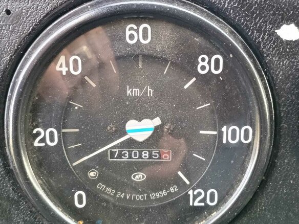2004 МАЗ 5516, белый, 1100000 рублей