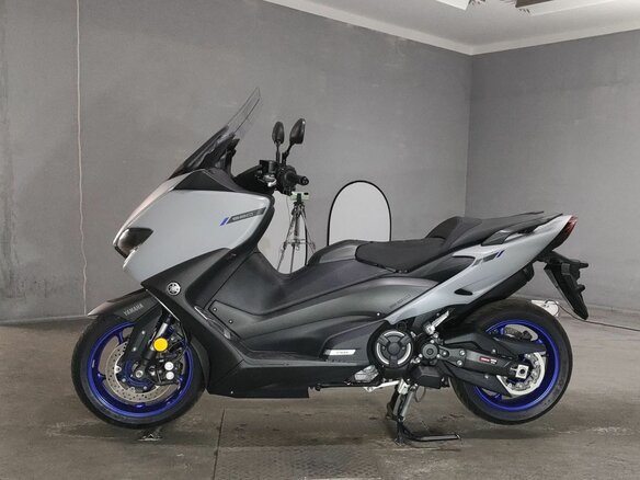 2021 Yamaha TMAX, серый - вид 5