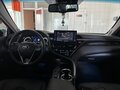 2021 Toyota Camry VIII (XV70) Рестайлинг, белый - вид 2