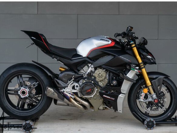 2022 Ducati Streetfighter V4 SP, чёрный, 2490000 рублей