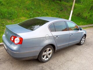 2010 Volkswagen Passat B6, серый, 690000 рублей, вид 3
