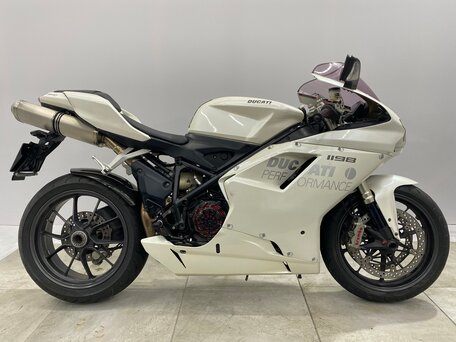 2009 Ducati 1198, белый, 699000 рублей, вид 1