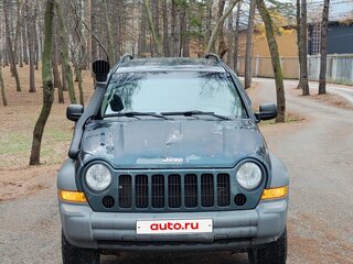 2004 Jeep Liberty (North America) I, зелёный, 699000 рублей, вид 1
