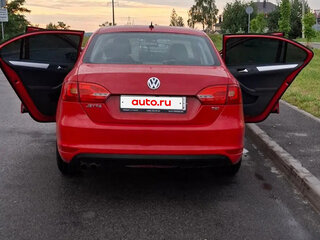 2012 Volkswagen Jetta VI, красный, 950000 рублей, вид 3