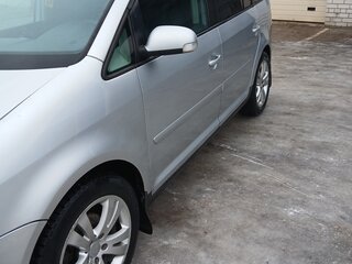 2004 Volkswagen Touran I, белый, 650000 рублей, вид 4