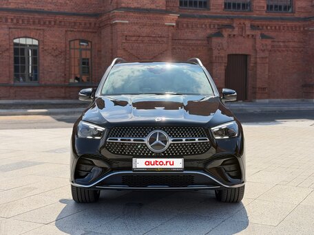 2025 Mercedes-Benz GLE 450 d II (V167) Рестайлинг, чёрный, вид 3