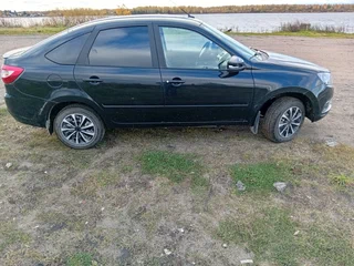 2026 Lada (ВАЗ) Granta I Рестайлинг, чёрный, 850000 рублей, вид 1