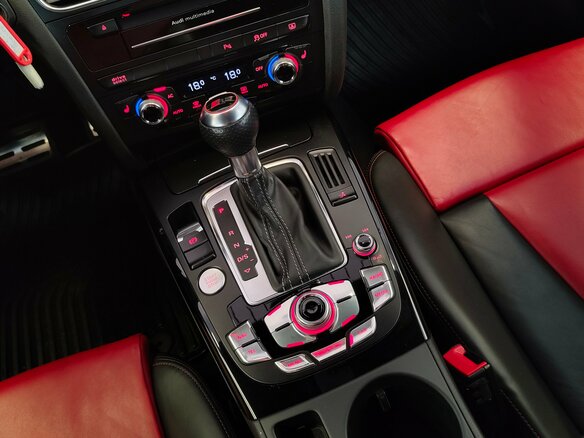2012 Audi RS 5 I (8T) Рестайлинг, красный, 3100000 рублей - вид 14