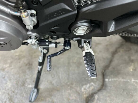 2021 Ducati Monster 937, красный, 1080000 рублей - вид 24
