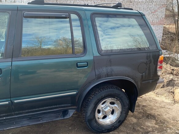 1995 Ford Explorer II, зелёный, 300000 рублей - вид 5