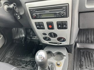 2006 Renault Logan I, серый, 295000 рублей, вид 5