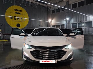 2020 Chevrolet Malibu IX Рестайлинг, белый, 1680000 рублей, вид 4